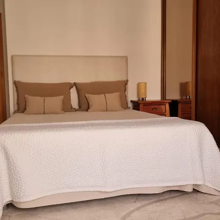 Apartamento T2 Dos Bicos